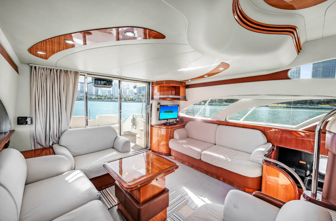 Azimut Flybridge Dolce Vita III 60ft